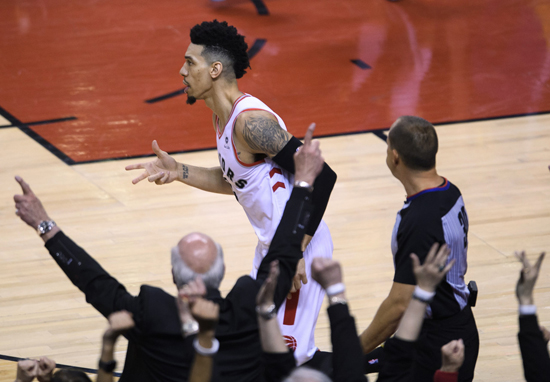 总决赛g2勇士胜凯尔特人绝杀,勇士猛龙总决赛g3大分