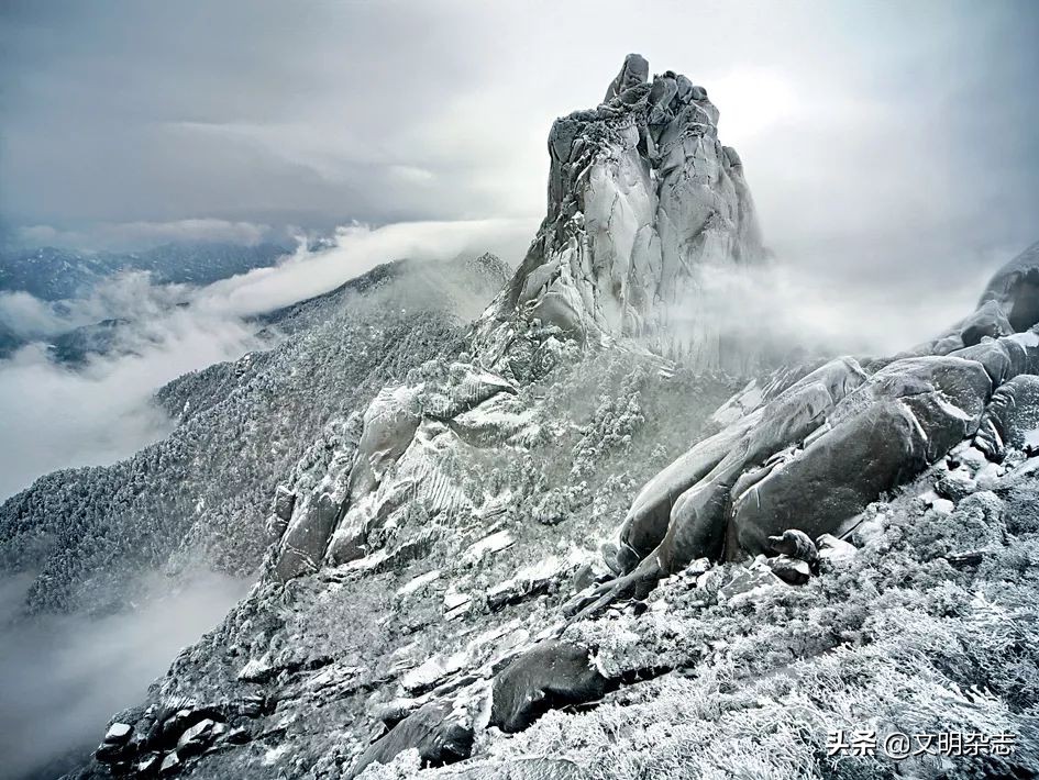神秘的天柱山,天柱山主峰之谜