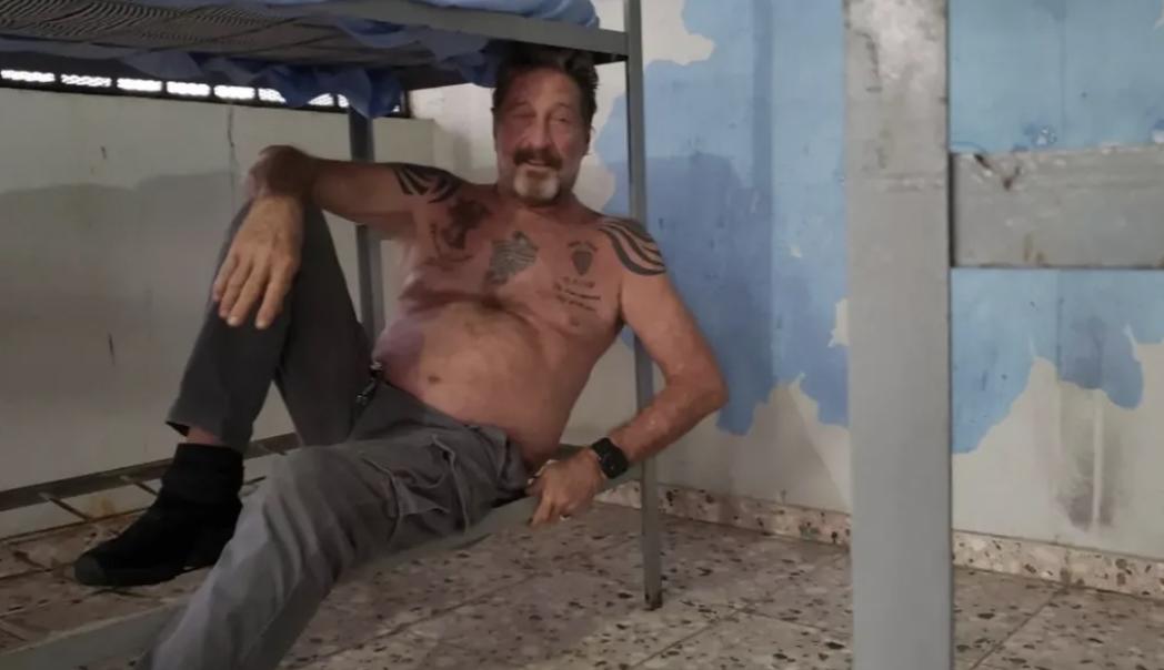 他狂赚1亿美金，娶7个老婆，却害死侄子和邻居，为啥？