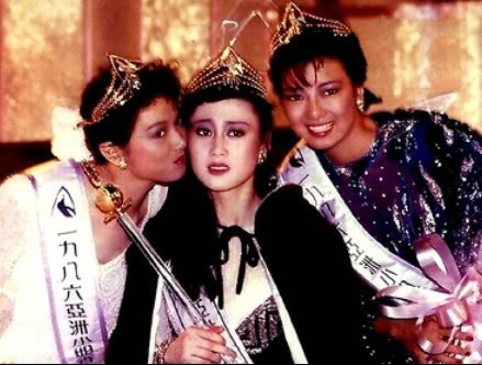 当年利智靠什么让李连杰神魂颠倒,利智与澳门赌王和李连杰