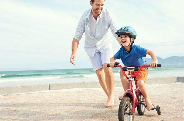 宝爸自制秋千哄娃,宝爸给宝宝做的秋千