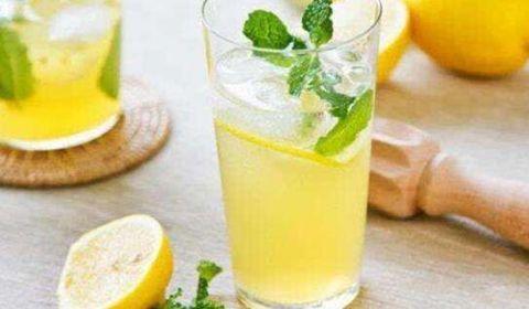 柠檬水制作方法美白减肥不放蜂蜜,蜂蜜柠檬水的做法减肥