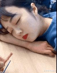 拔河比赛搞笑视频开心一刻,拔河搞笑动图