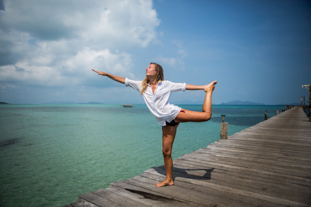 高三心情压抑焦虑怎么治,高三学生焦虑紧张怎么办