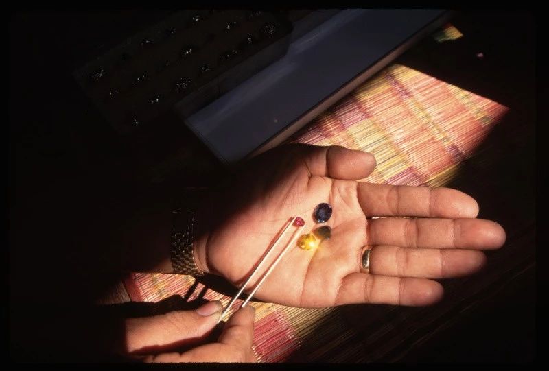 别拿老眼光看它，20+的你没理由拒绝红宝石