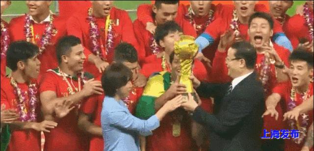 上港教练佩雷拉火神杯冠军,上海上港队长