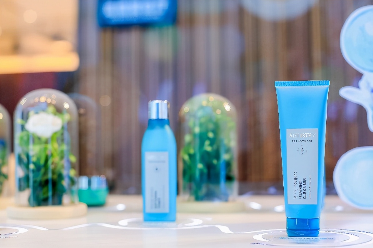 雅姿整体护肤方案,雅姿臻透焕白系列