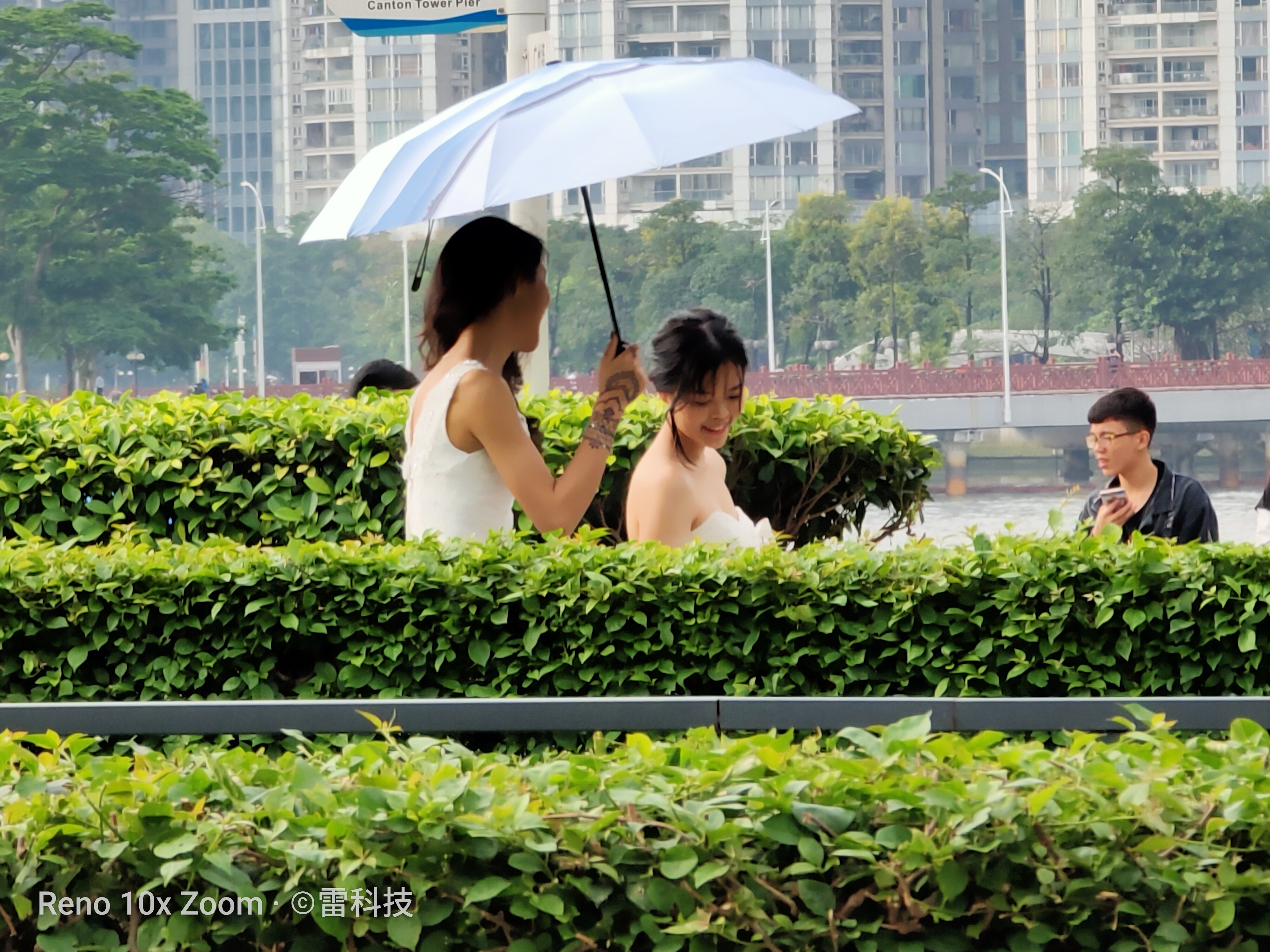 opporeno6和reno6pro哪个好,opporeno5pro+和reno6pro