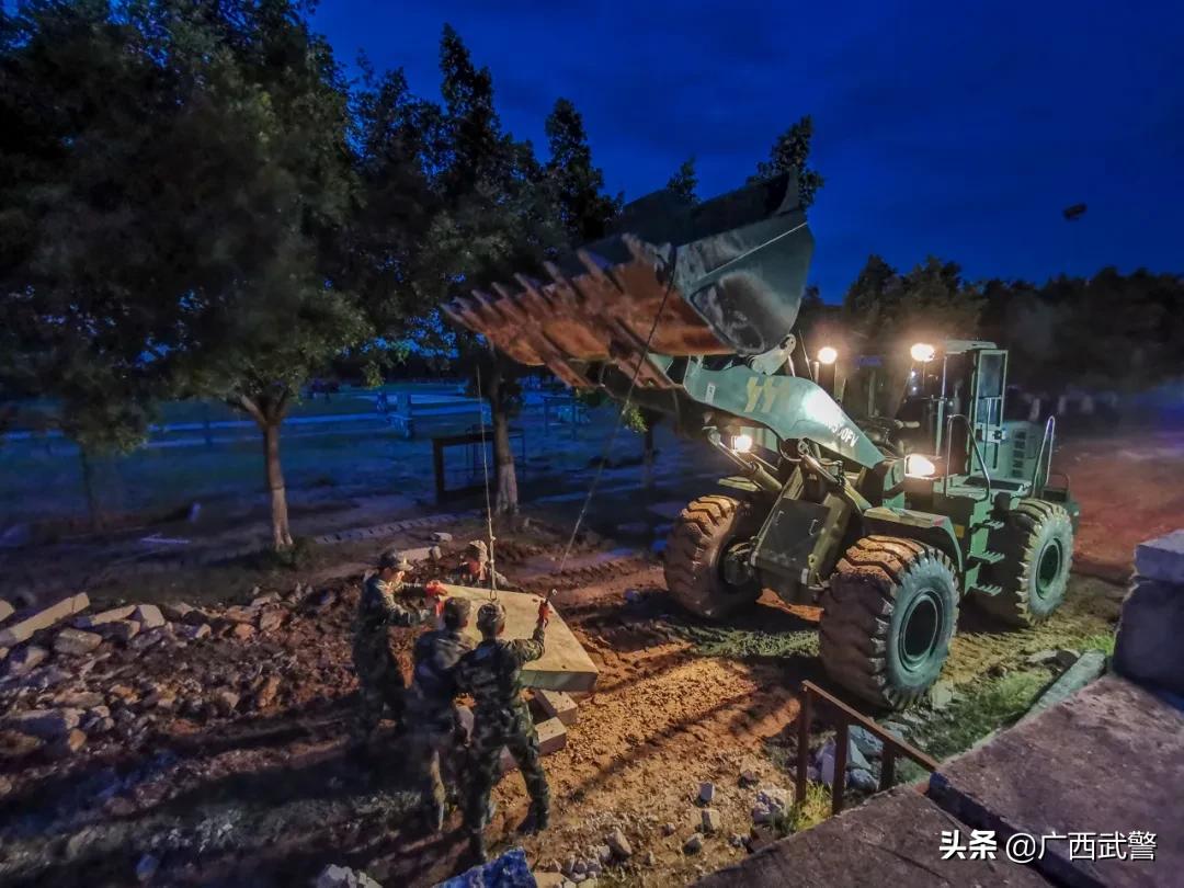 胆子小的，劝你轻易别当*警武**工兵...