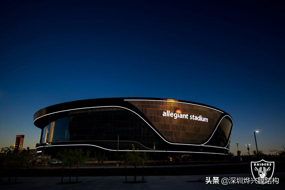 斥巨资打造的体育馆,超级体育场