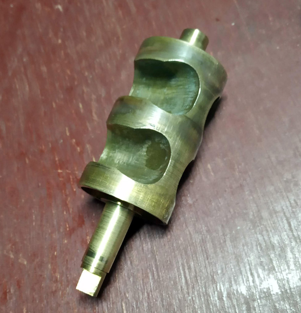 圆号按键有撞击声,圆号按键卡了怎么办