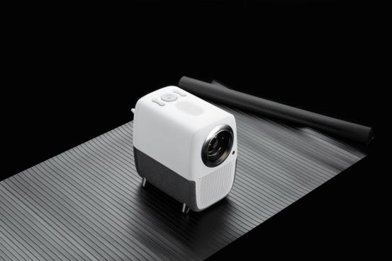 投影仪挑选成难题？三叶科技分享五大高性价比投影仪推荐