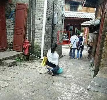 虽然她是在鄙视，不过我突然有了个大胆的想法