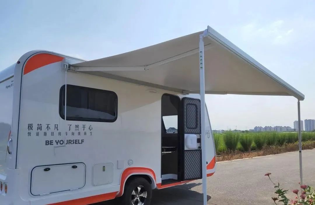 双轴公寓式拖挂房车,u型小型拖挂式房车