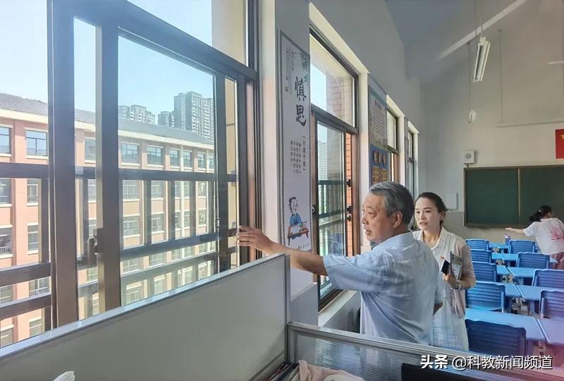 合肥工业大学欢迎新同学,热烈欢迎各位新同学返校