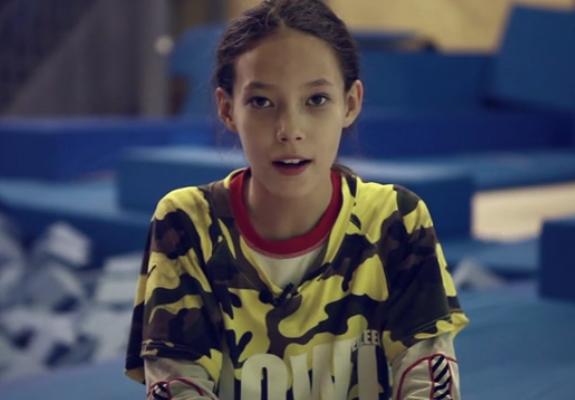 爽文般人生！天才学霸+世界冠军+绝美模特，17岁中美混血女孩火了