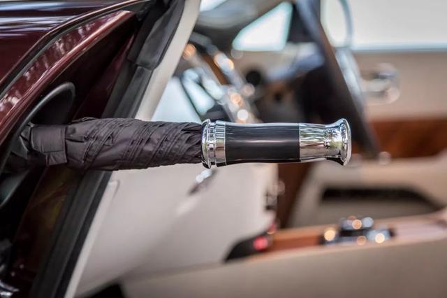 劳斯莱斯的一把雨伞要多少块钱,劳斯莱斯雨伞一把成本1500块