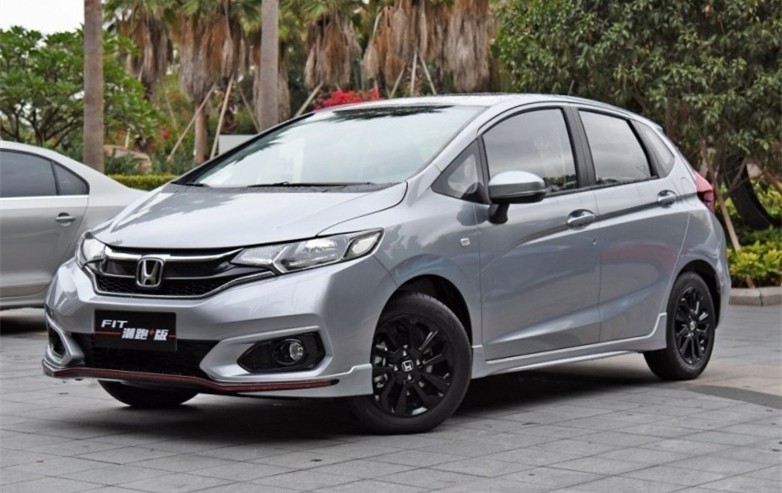 马3飞度,家用代步推荐马3哪一款车