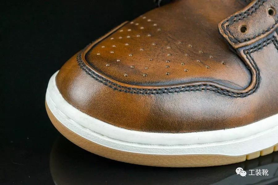 可能是耐克最咔叽最有质感的鞋——NikeLabDunkLuxBurnishd