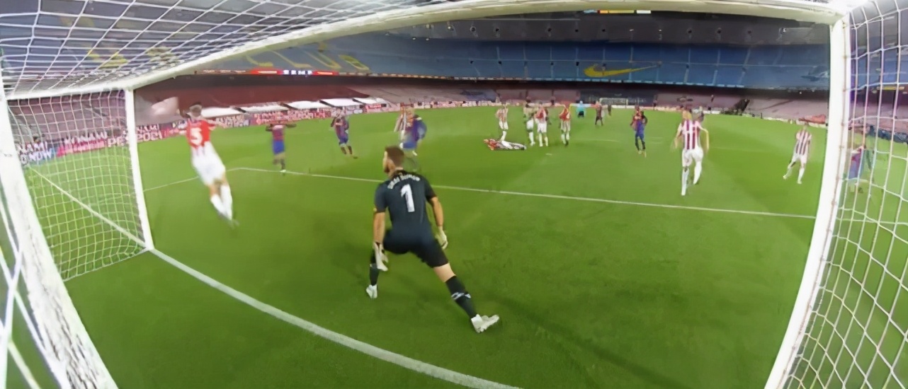 梅西c罗经典弧线十大进球,12-13梅西与c罗巅峰对决