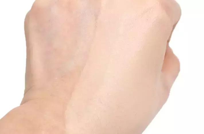 气垫为什么不如粉底液好用,气垫永远比不过粉底液