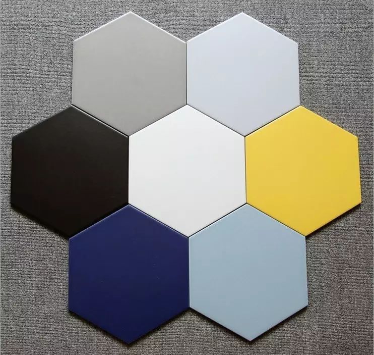 他是LV*用御**设计师，打造了五座LV旗舰店，用的竟是……