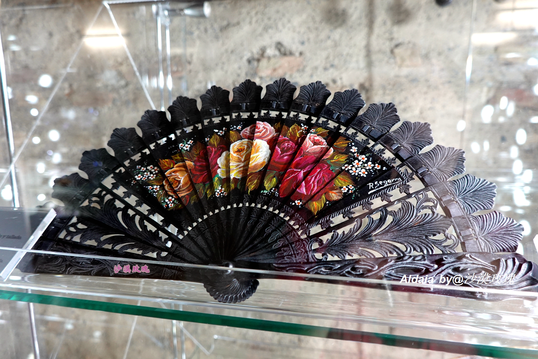 折扇来源于中国,折扇是朝鲜发明的