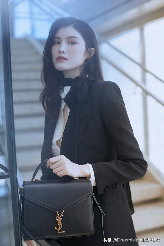 saintlaurentcassandra迷你牛皮,saintlaurent横款软皮革购物包