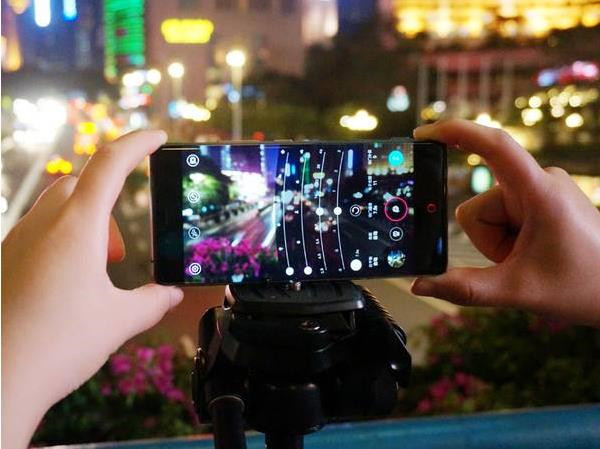 手机拍照很方便为什么要买相机,为什么新手不建议买太贵的相机