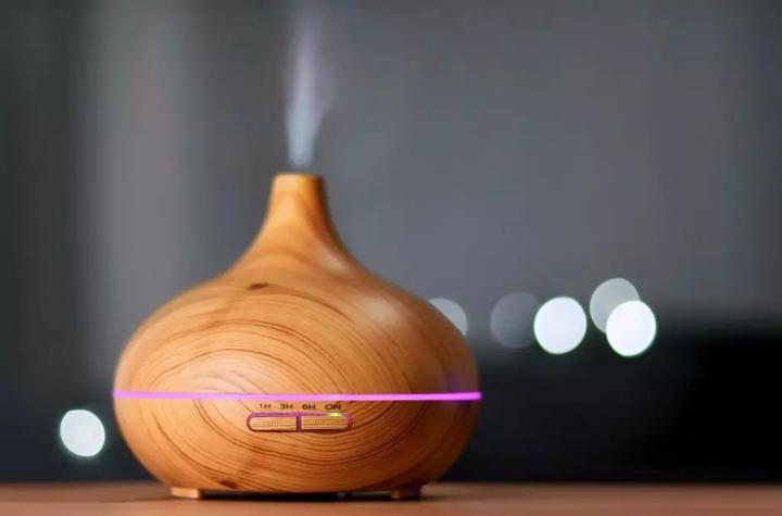 依兰精油的功效与作用,茶树精油的功效与作用