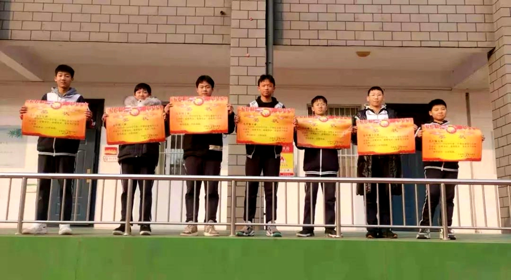 小学足球绕杆比赛方案,足球绕杆比赛小学