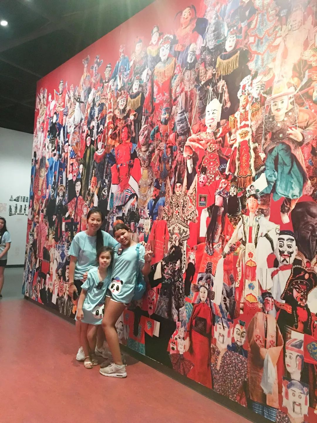 番薯汉桥夏令营进行时|书法剪纸绘画设计篮球和吃西瓜比赛