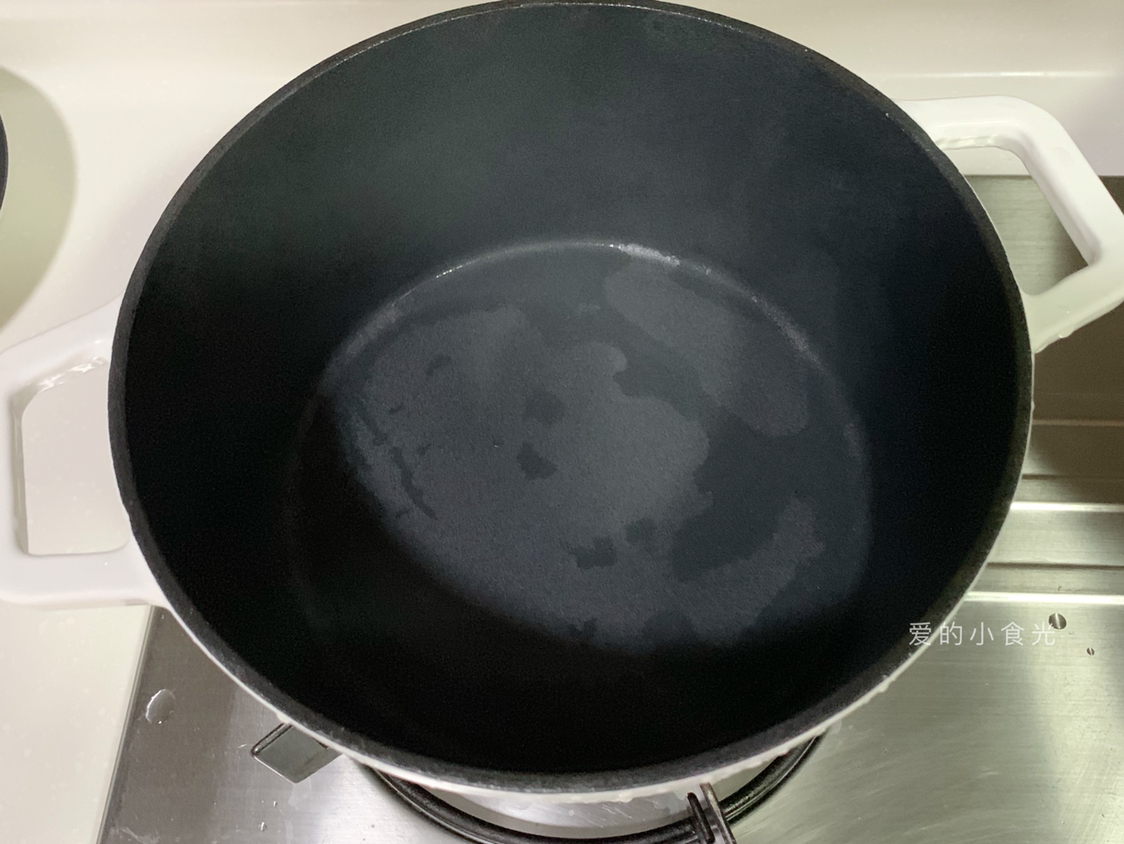 铁锅煎锅开锅的正确方法,不粘锅的正确开锅方法煎鱼