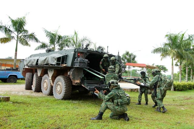 摩天大楼钢铁怪兽,摩天大厦狂暴巨兽视频