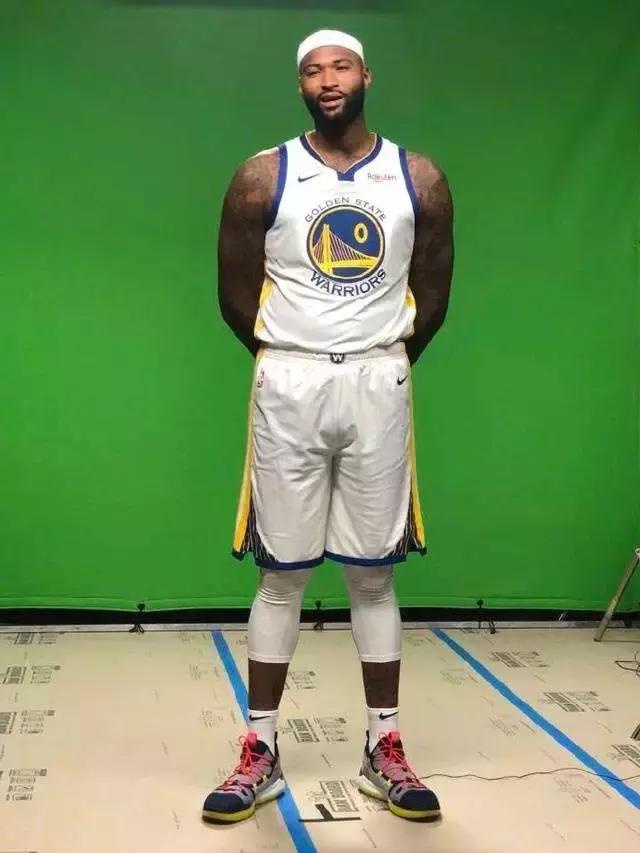 锋线位置的脚底宝藏