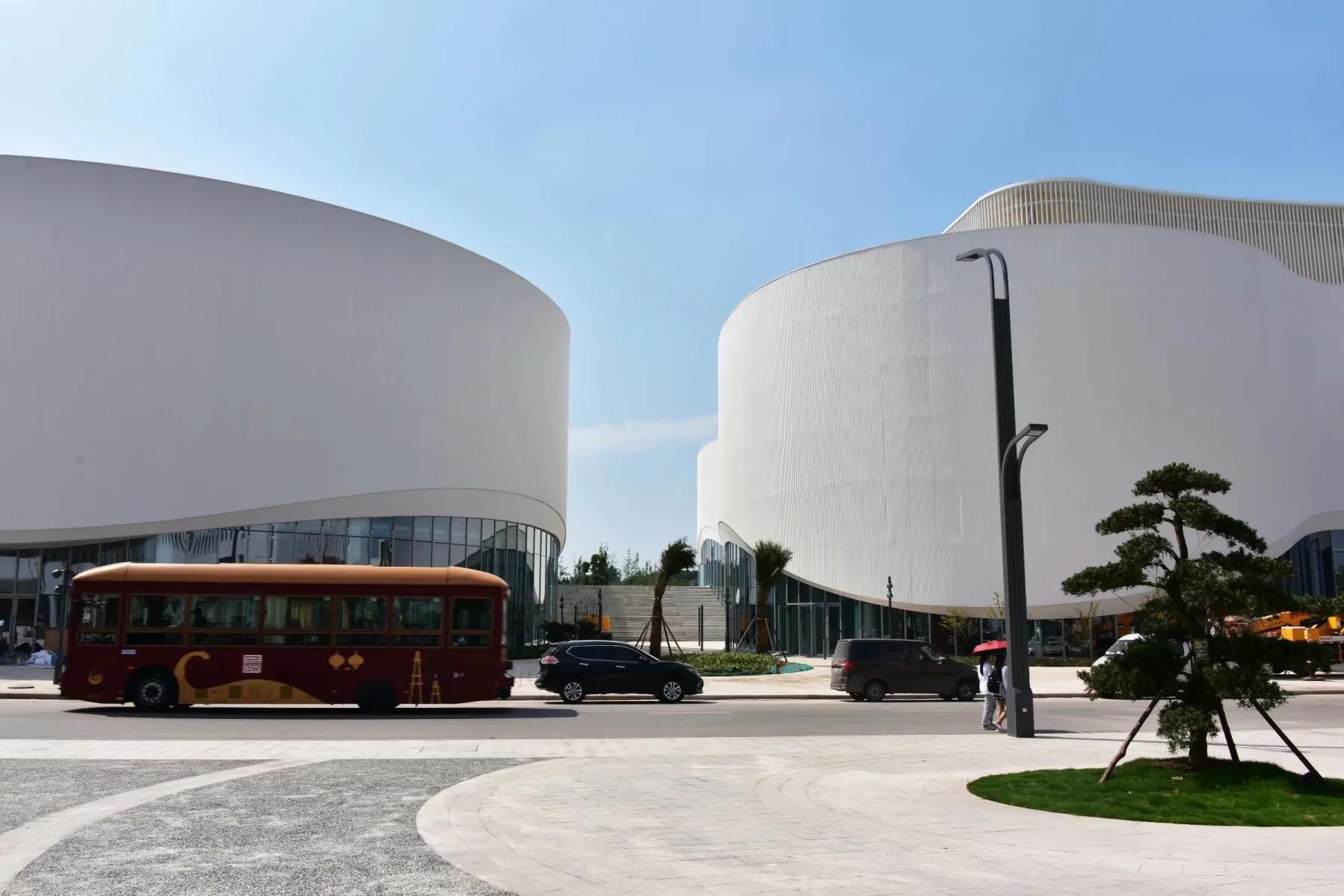 正在建设的大学新校区,一个非凡的学校