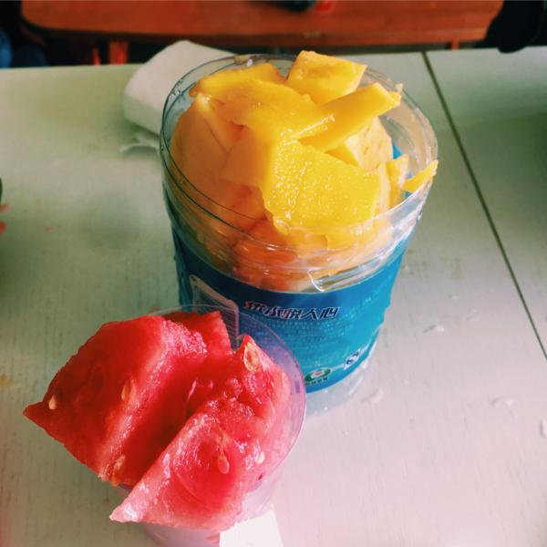 拥抱那片大海,拥抱这片海