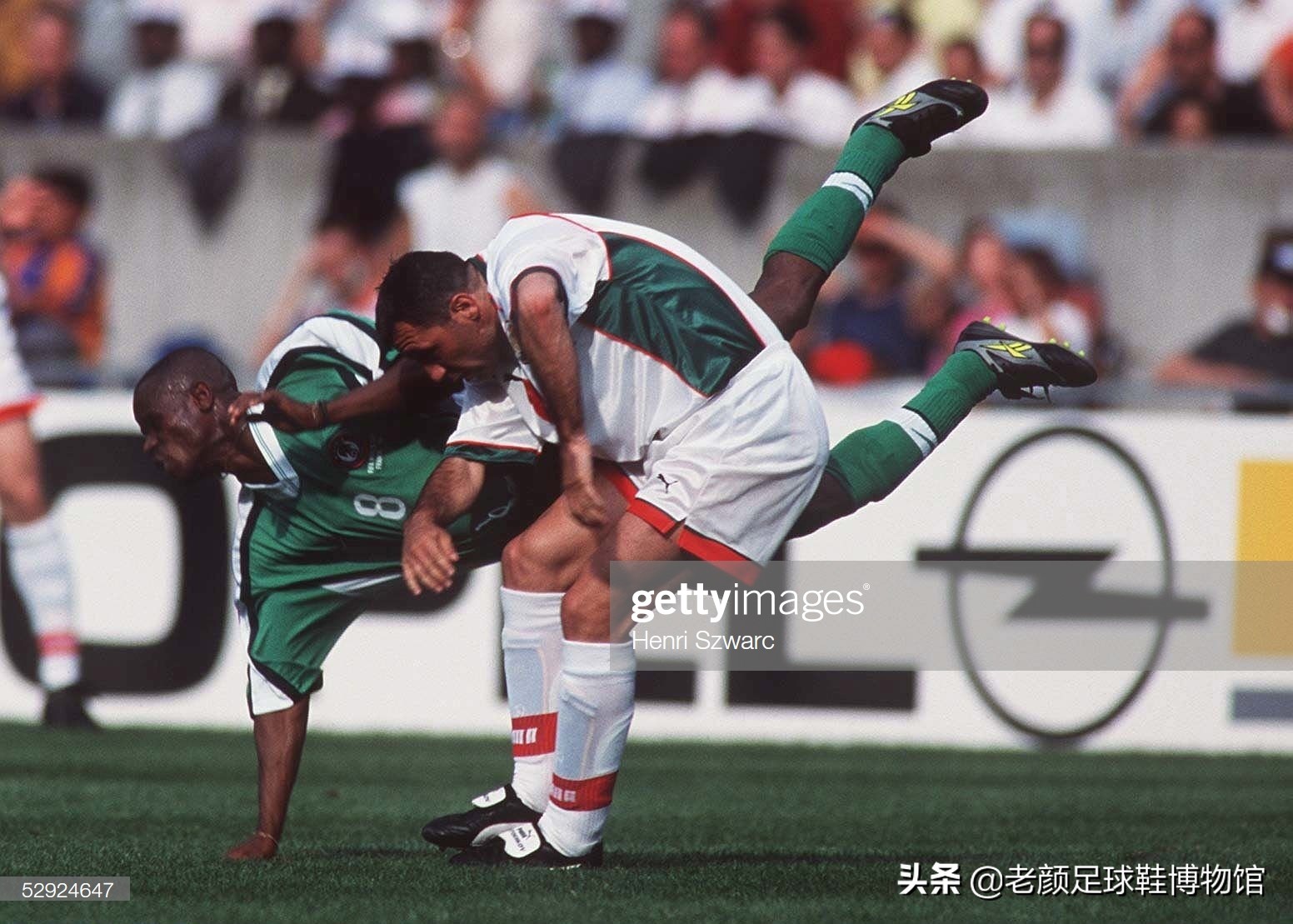 脾气最火爆的巴萨巨星，脚踩皇马球衣和裁判的脚，曾被终身禁赛