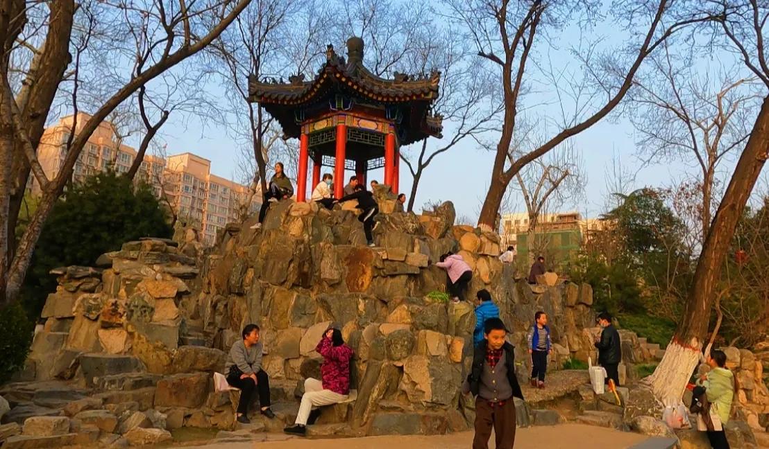 西安莲湖公园要门票吗,西安莲湖公园历史