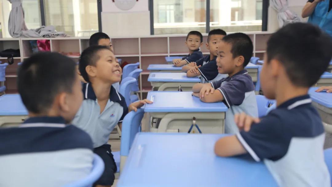 寒假在托管班的一天300字,假期托管班一日三餐