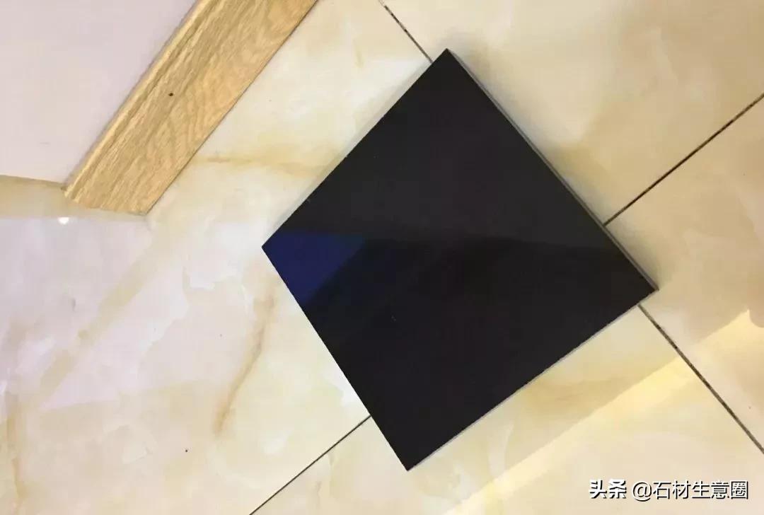 花岗岩黑色的是石英吗,景观石材花岗岩黑色