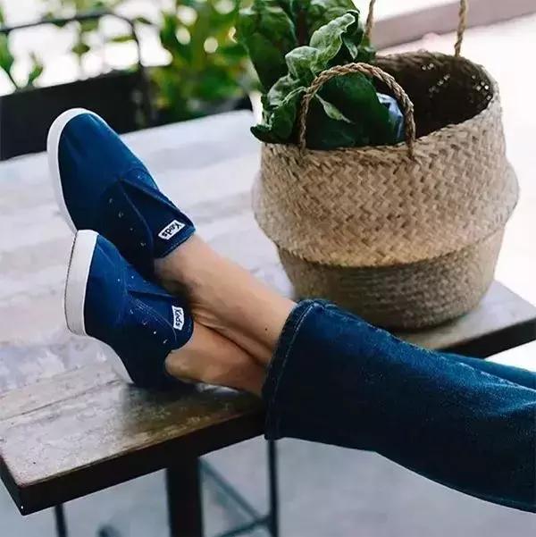 推荐几款好看的小众帆布鞋,这些冷门的平价帆布鞋好看又耐穿