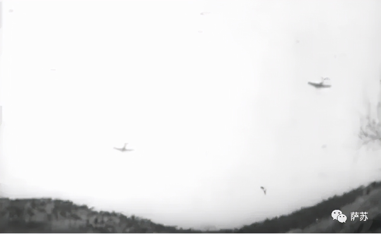 中国摄影师在朝鲜战场：拍纪录片遭美军飞机轰炸，靠这招虎口脱险