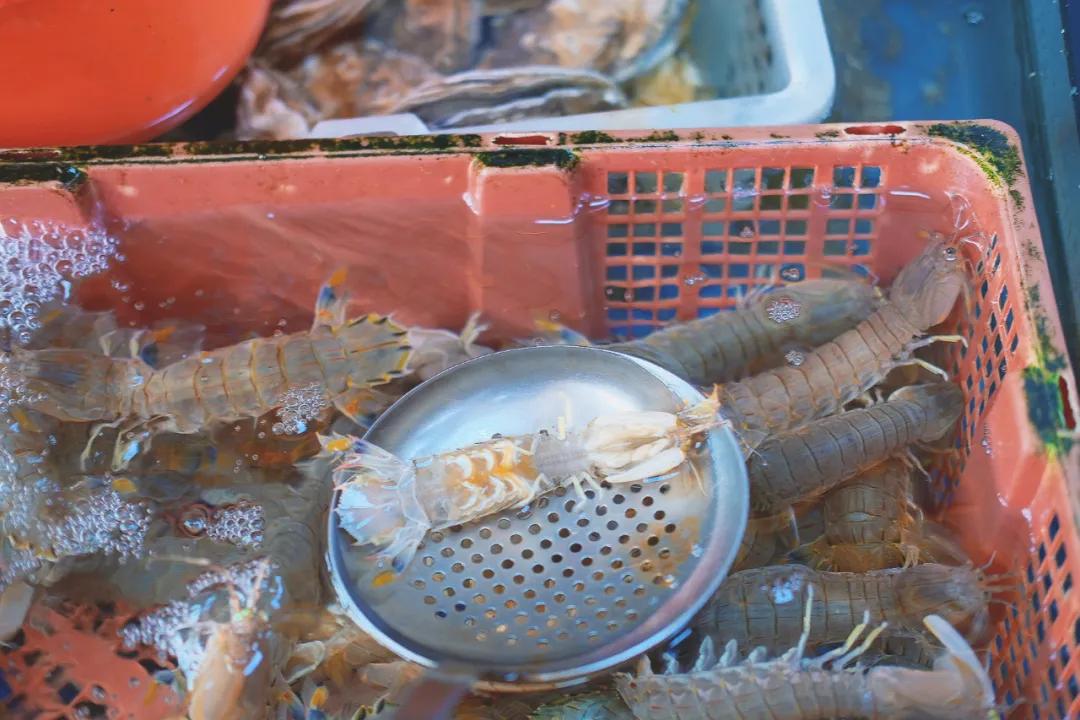 青岛好吃高端的店,青岛有什么很辣很好吃的