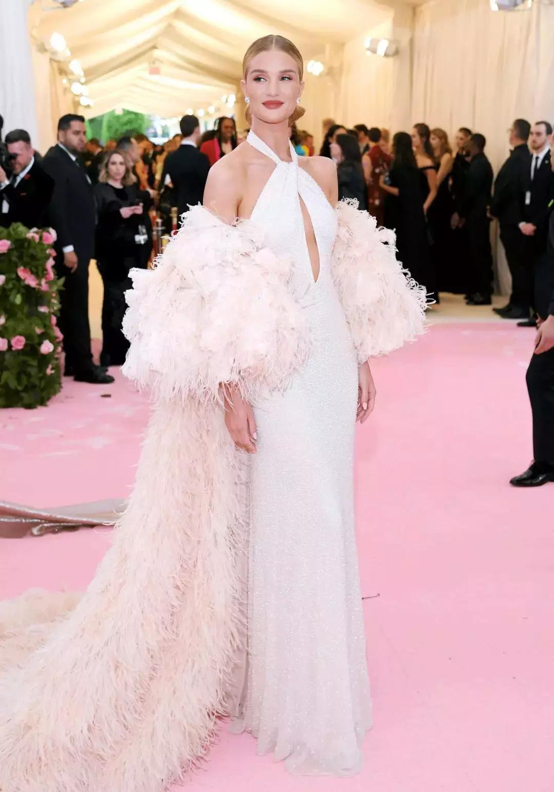 MetGala｜他们都在骗你，今年时尚奥斯卡的主题，是中国古代神话