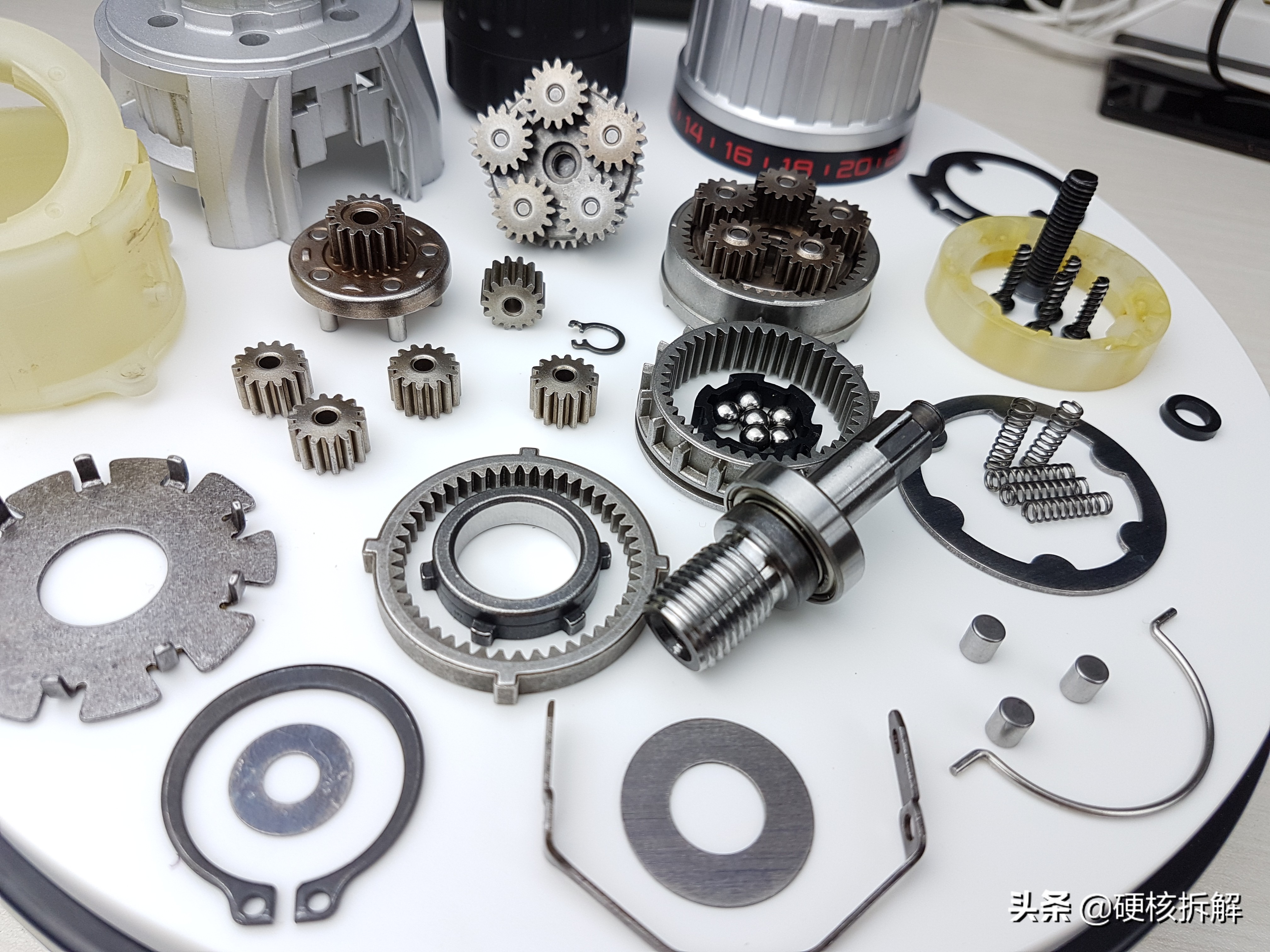 博世电钻齿轮的拆装,齿轮之美