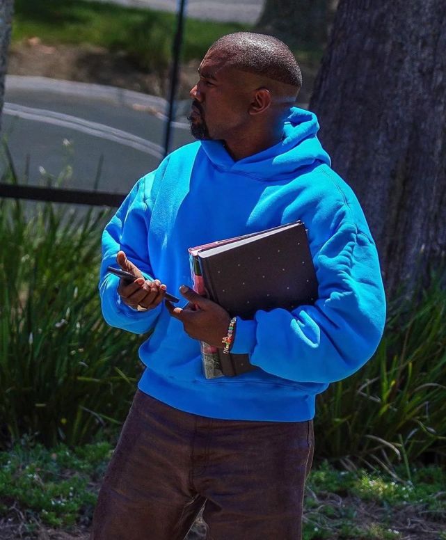 yeezyxgap联名,yeezygap三方联名还会上架吗