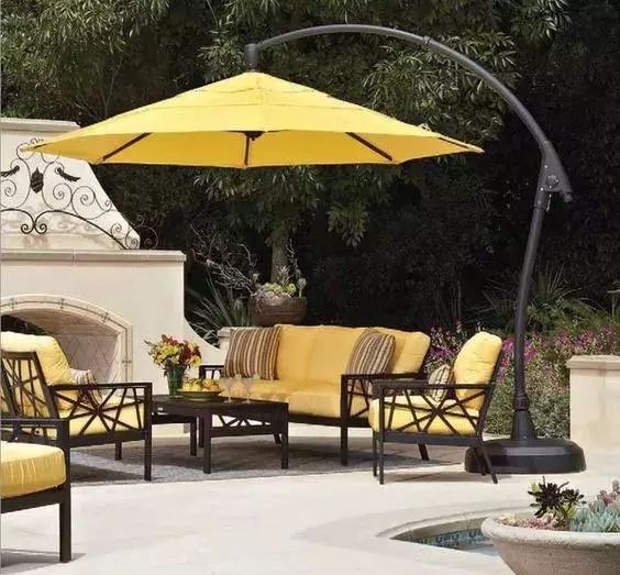 户外遮阳伞使用技巧图片,户外遮阳伞选择方式