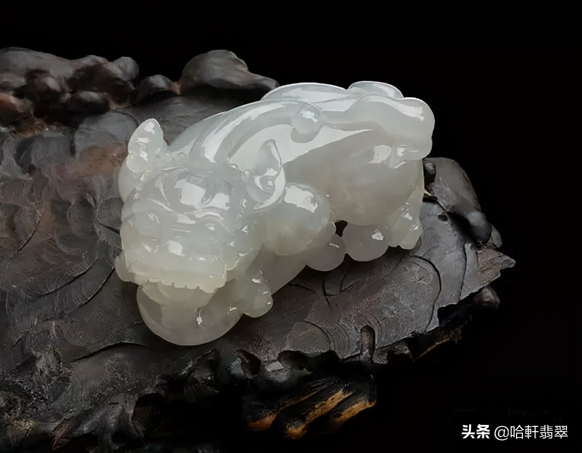 招财翡翠貔貅应该买哪种,佩戴貔貅分雌雄吗有什么讲究