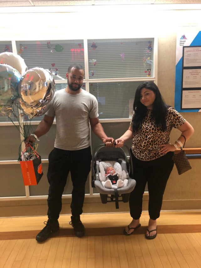 美国女子剖腹产后差点死亡，称伤口感染后身体发出一股恶臭